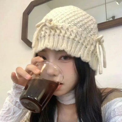 带剑女孩